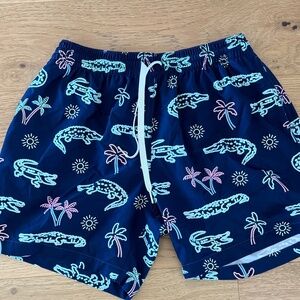 Chubbies Large Alligator Blue Swim Shorts Size Large